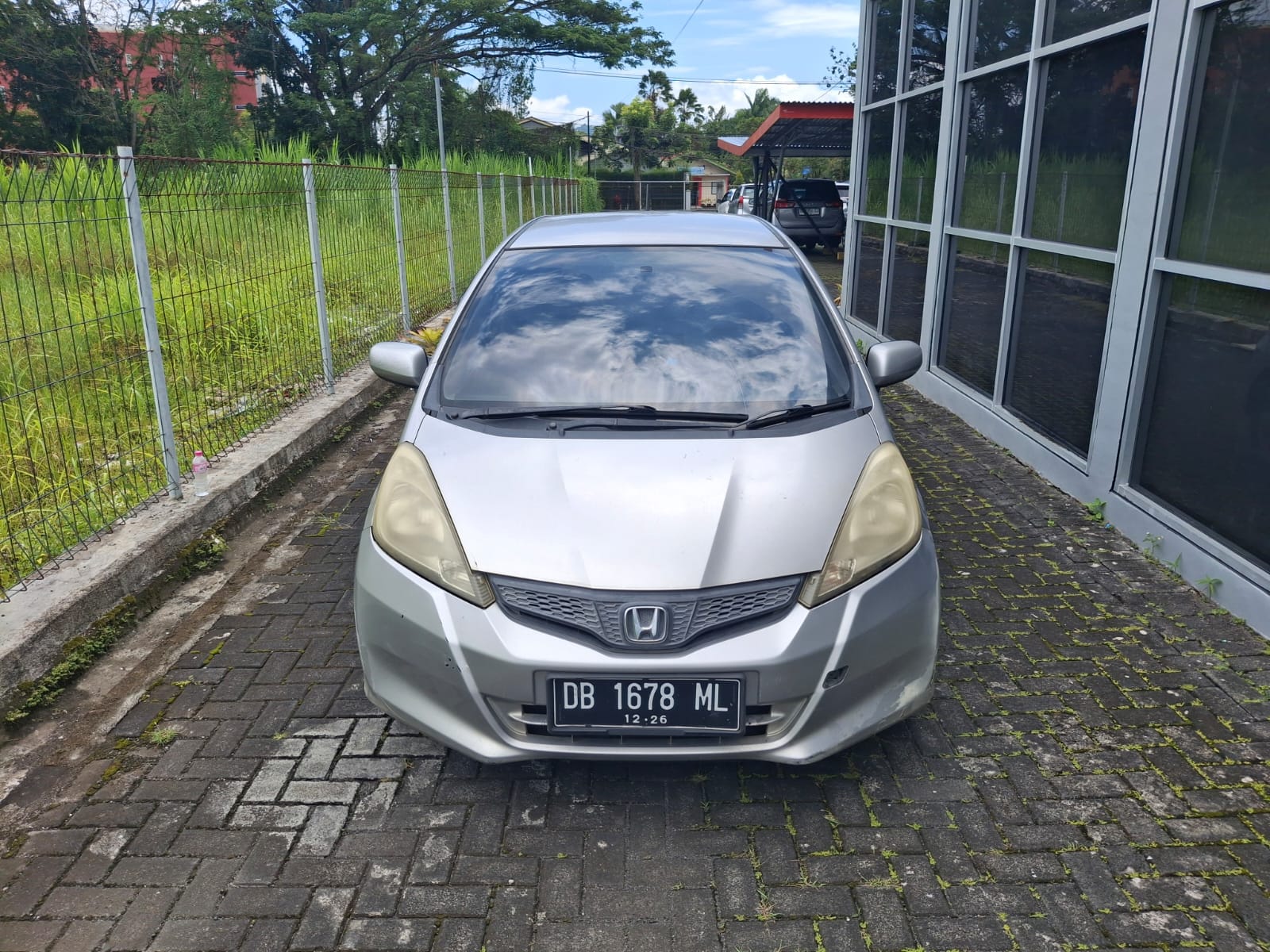 gambar besar 2